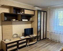 В Аренду предлагается просторная 1-комнатная квартира. 2 этаж.