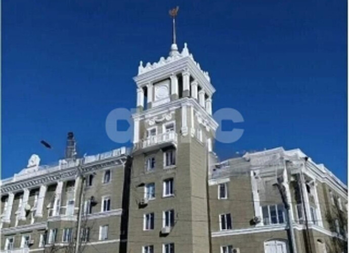 Продаётся 3-комнатная квартира в центре города с видом на драмтеатр