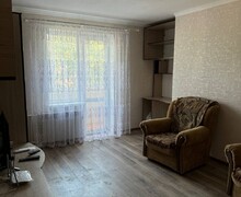 В Аренду предлагается просторная 1-комнатная квартира. 2 этаж.