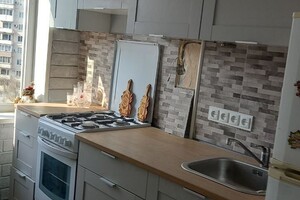 Продается трёхкомнатная квартира
