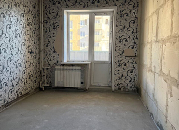 Продается трехкомнатная квартира в Приморском районе