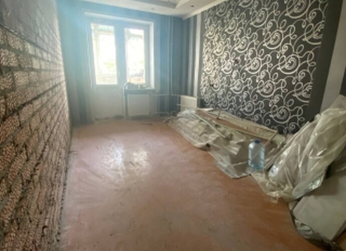 Продается трехкомнатная квартира