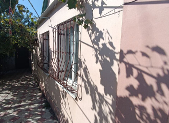 Продаётся дом в центре города