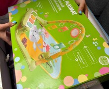Новорождённые Мариуполя будут получать подарочные наборы из Санкт-Петербурга