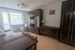 Продается трехкомнатная квартира в центре города