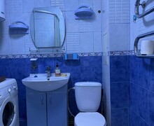 В Аренду предлагается просторная 1-комнатная квартира. 2 этаж.