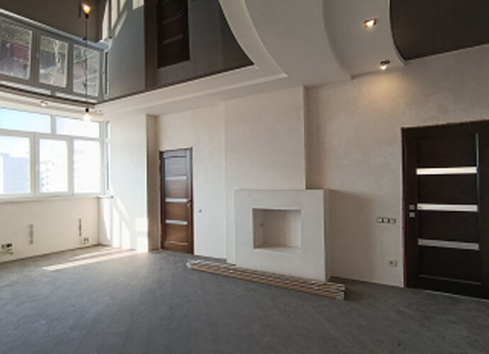 Продается трехкомнатная квартира в Центральном районе