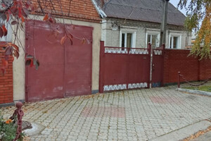 Продается уютный дом с гаражом в микрорайоне Восточный, Левый берег.