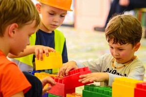 Детский развлекательный центр PlayLab на пр. Строителей