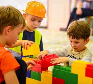 Детский развлекательный центр PlayLab на пр. Строителей