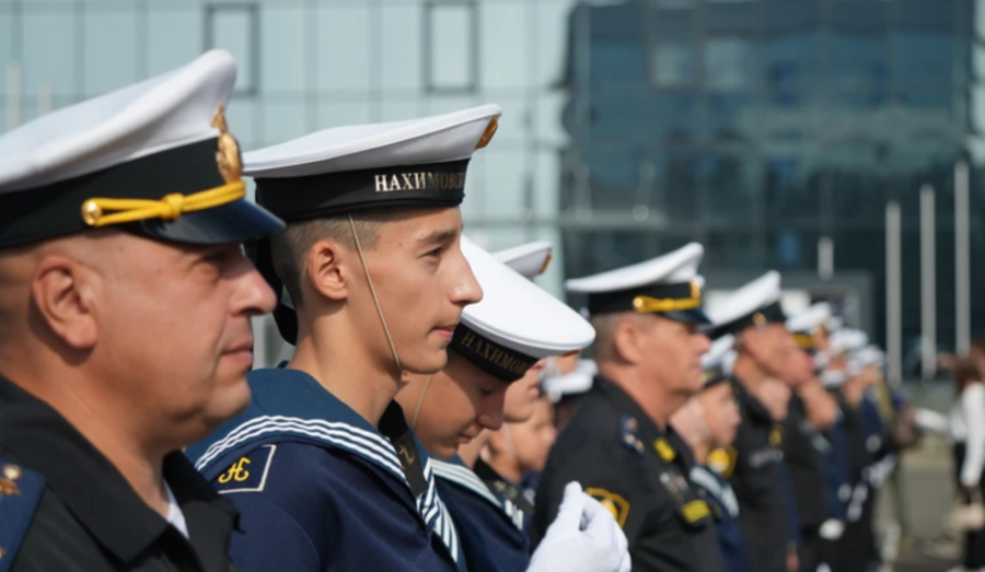 Филиал Нахимовского военно-морского училища в Мариуполе принял первых воспитанников
