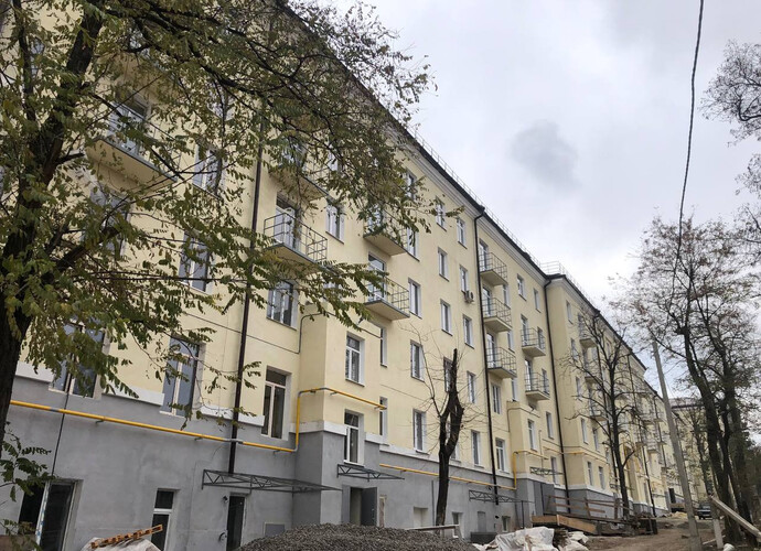 Продается двухкомнатная квартира в центре города