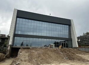 Продолжается восстановление кинотеатра Комсомолец в Мариуполе