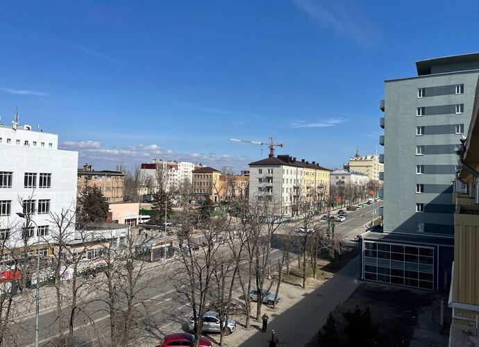 Продается однокомнатная квартира в центре города