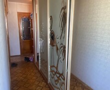 Продается просторная трехкомнатная квартира на 23 МКР | 58 кв.м.