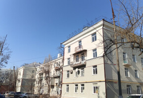 Продается трехкомнатная квартира в Левобережном районе