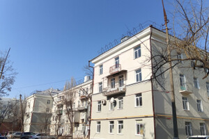 Продается трехкомнатная квартира в Левобережном районе