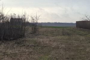 Продается участок в селе Радянская Украина