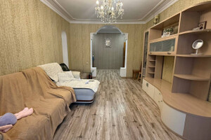 В продажу предлагается трёхкомнатная крупногабаритная квартира 