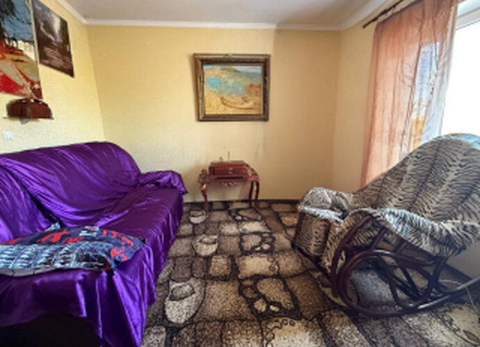 Продаётся уютная студия площадью 18,2 кв. м. на пятом этаже пятиэтажного дома по проспекту Победы