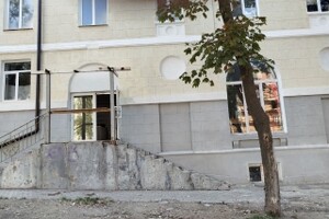 Сдается в аренду помещение свободного назначения на первом этаже в Центральном районе, улица Артема